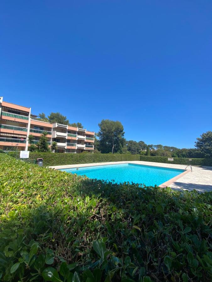 Le Maya - Studio Avec Piscine Antibes Luaran gambar