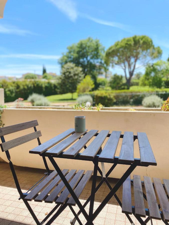 Le Maya - Studio Avec Piscine Antibes Luaran gambar